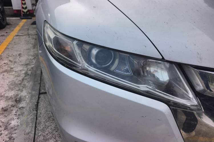 Used Honda Odyssey 2011 Jingxiu 2.4L Comfort Version Right Front Headlight