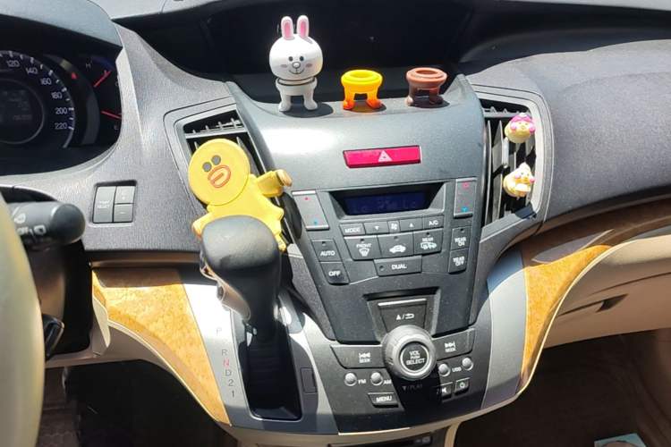 Used Honda Odyssey 2011 Jingxiu 2.4L Luxury Edition Audio And AC Panel