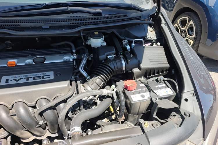 Used Honda Odyssey 2011 Jingxiu 2.4L Luxury Edition Engine Bay Left