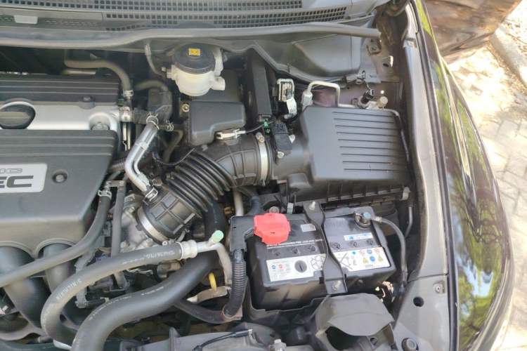 Used Honda Odyssey 2011 Jingxiu 2.4L Luxury Edition Engine Bay Left