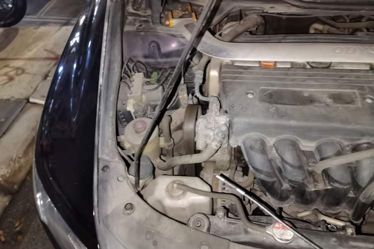 Used Honda Odyssey 2011 Jingxiu 2.4L Leading Edition Engine Bay Right