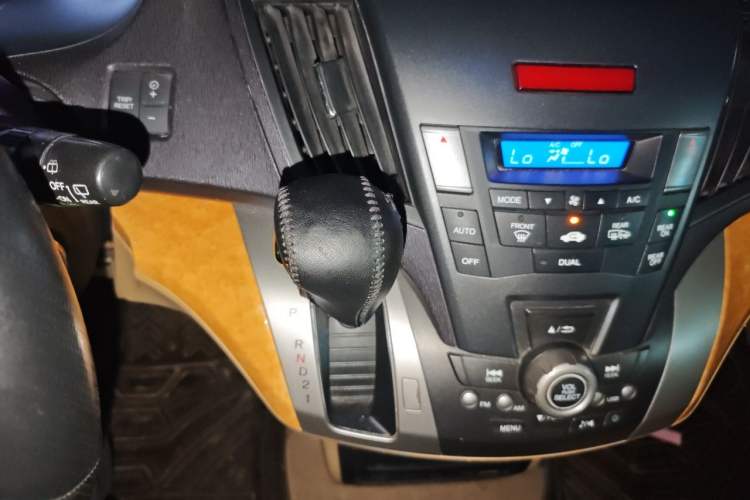 Used Honda Odyssey 2011 Jingxiu 2.4L Luxury Edition Gear Lever