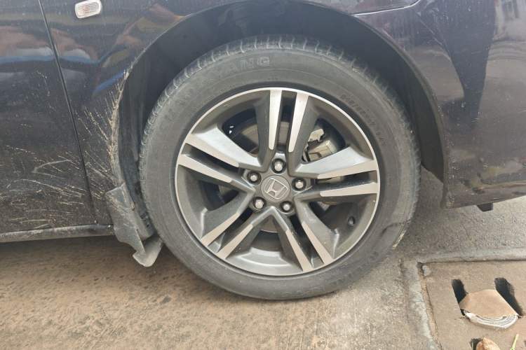 Used Honda Odyssey 2011 Jingxiu 2.4L Luxury Edition Right Front Wheel Hub