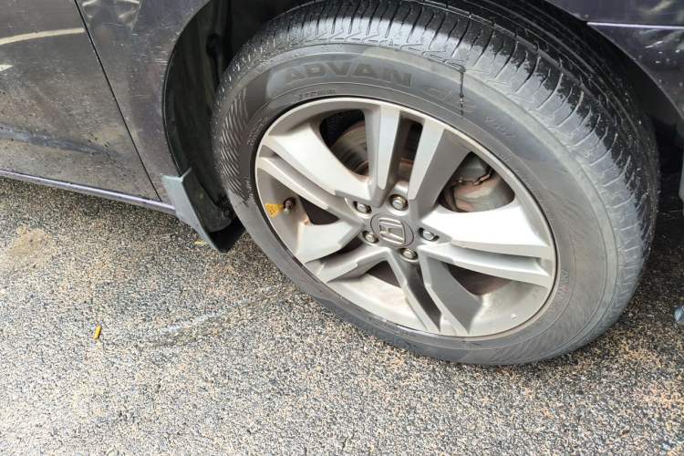 Used Honda Odyssey 2011 Jingxiu 2.4L Luxury Edition Right Front Wheel Hub