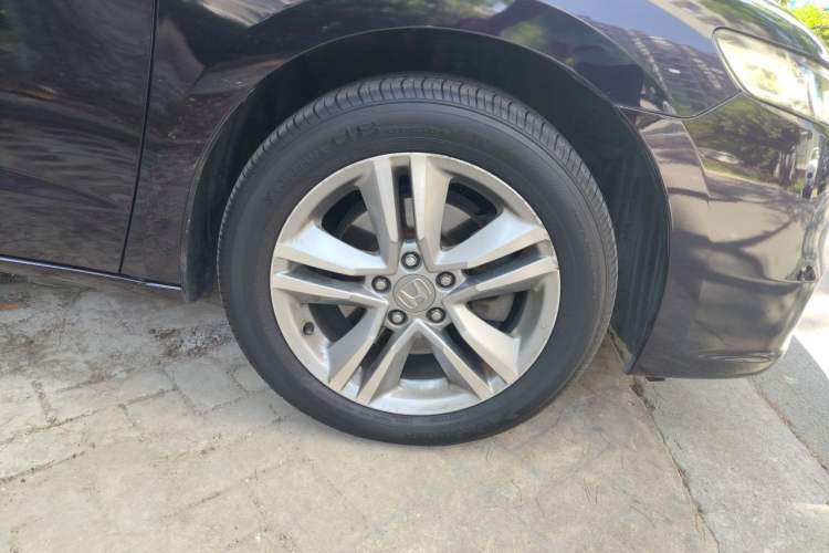 Used Honda Odyssey 2011 Jingxiu 2.4L Luxury Edition Right Front Wheel Hub