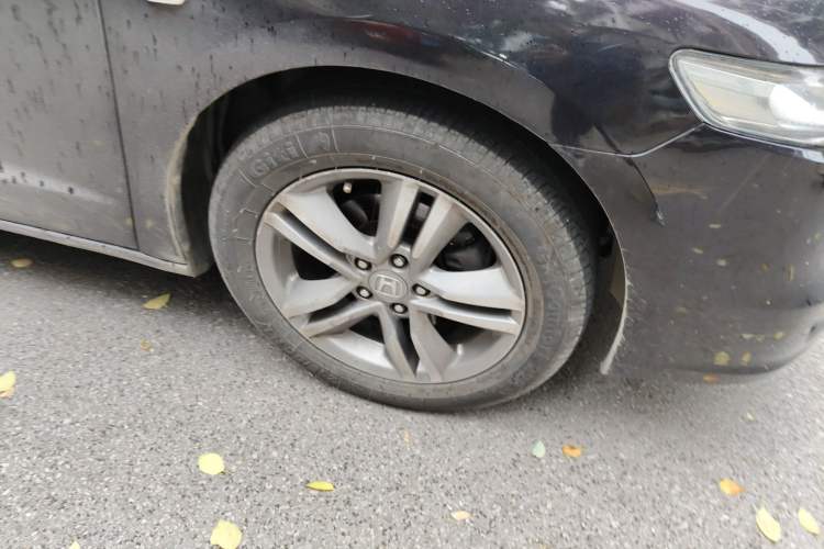 Used Honda Odyssey 2011 Jingxiu 2.4L Luxury Edition Right Front Wheel Hub