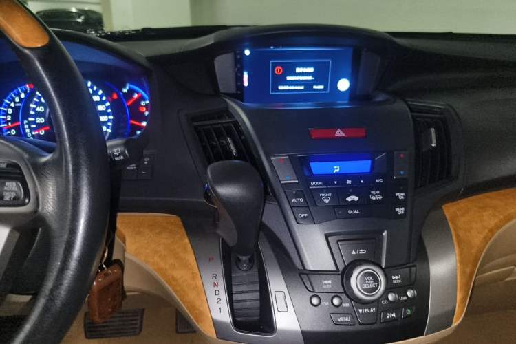 Used Honda Odyssey 2011 Jingxiu 2.4L Luxury Edition Audio And AC Panel