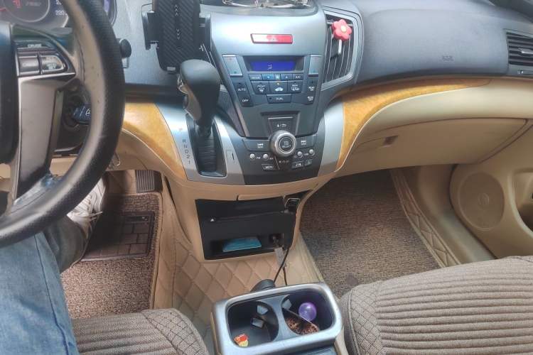Used Honda Odyssey 2011 Jingxiu 2.4L Luxury Edition Audio And AC Panel