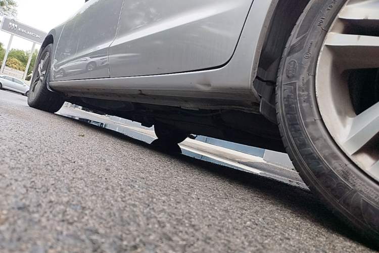 Used Honda Odyssey 2011 Jingxiu 2.4L Leading Edition Chassis Rear Left