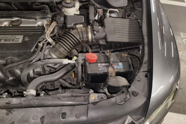 Used Honda Odyssey 2011 Jingxiu 2.4L Luxury Edition Engine Bay Left