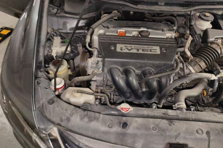 Used Honda Odyssey 2011 Jingxiu 2.4L Luxury Edition Engine Bay Right
