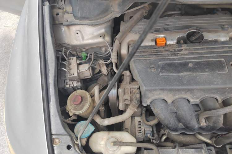 Used Honda Odyssey 2011 Jingxiu 2.4L Luxury Edition Engine Bay Right