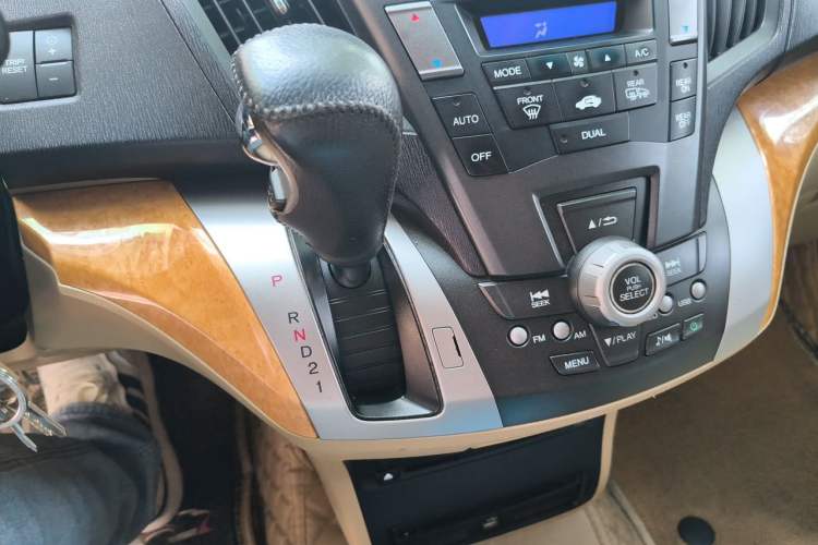 Used Honda Odyssey 2011 Jingxiu 2.4L Luxury Edition Gear Lever