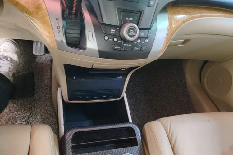 Used Honda Odyssey 2011 Jingxiu 2.4L Luxury Edition Gear Lever
