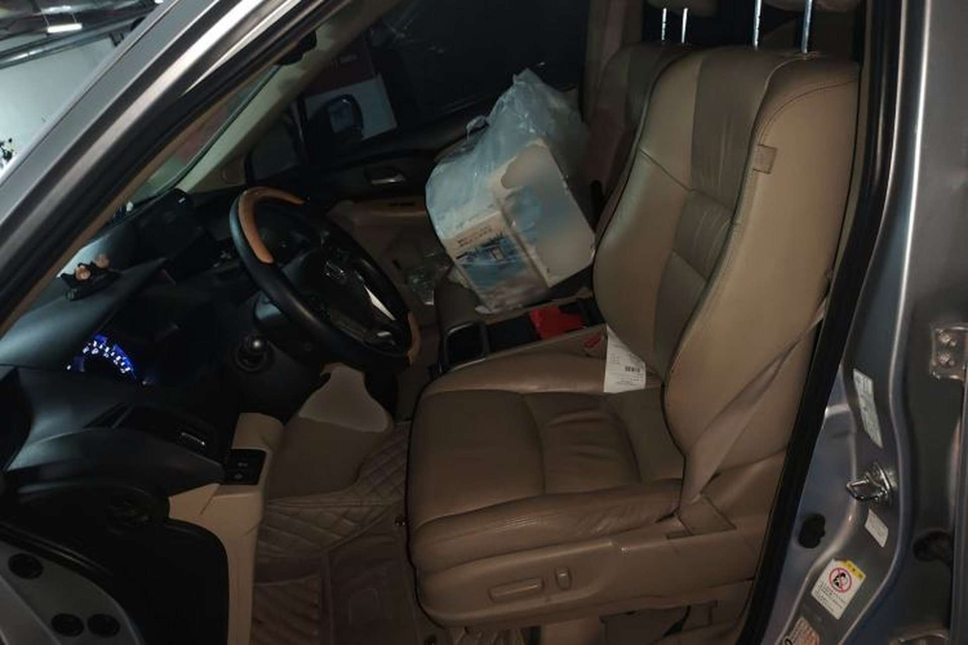Used Honda Odyssey 2011 Jingxiu 2.4L Luxury Edition Left Front Seat