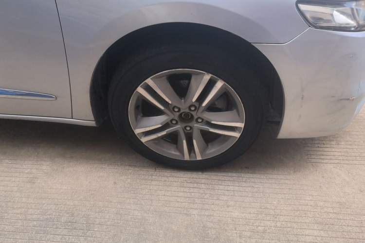Used Honda Odyssey 2011 Jingxiu 2.4L Luxury Edition Right Front Wheel Hub