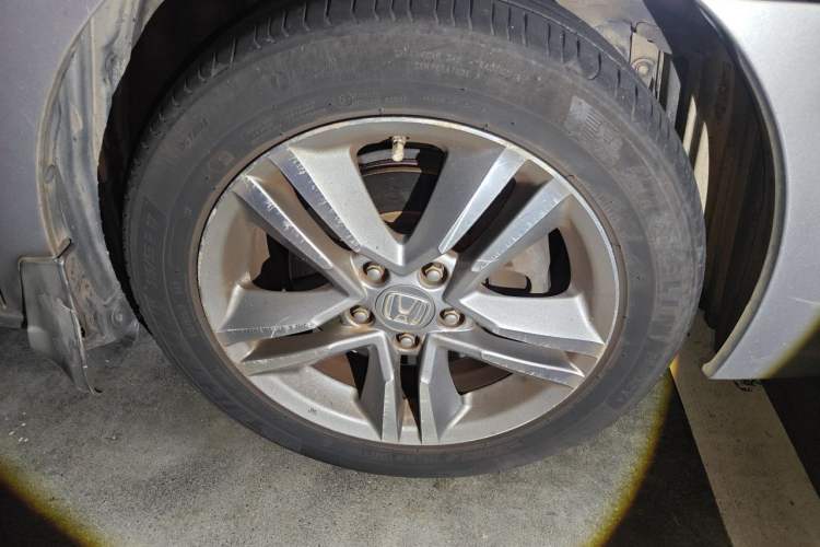 Used Honda Odyssey 2011 Jingxiu 2.4L Luxury Edition Right Front Wheel Hub