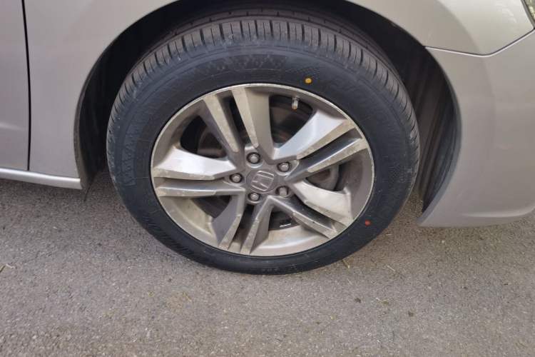 Used Honda Odyssey 2011 Jingxiu 2.4L Luxury Edition Right Front Wheel Hub