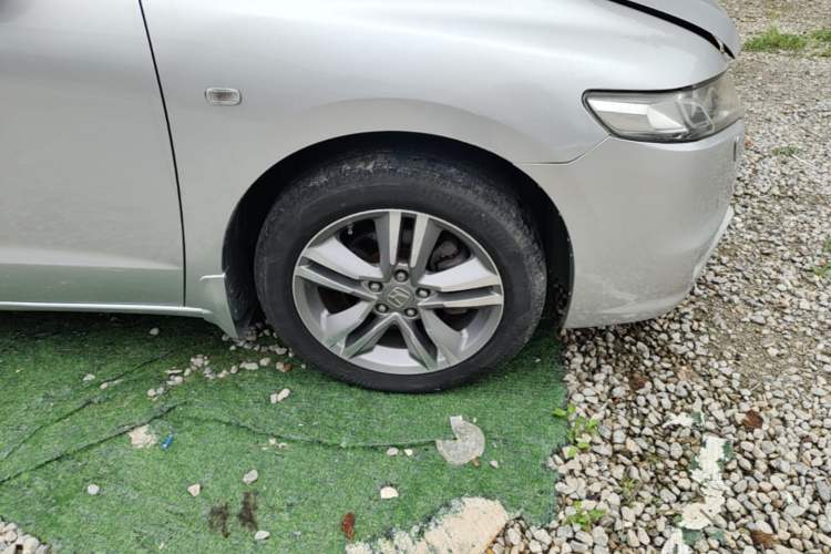 Used Honda Odyssey 2011 Jingxiu 2.4L Luxury Edition Right Front Wheel Hub