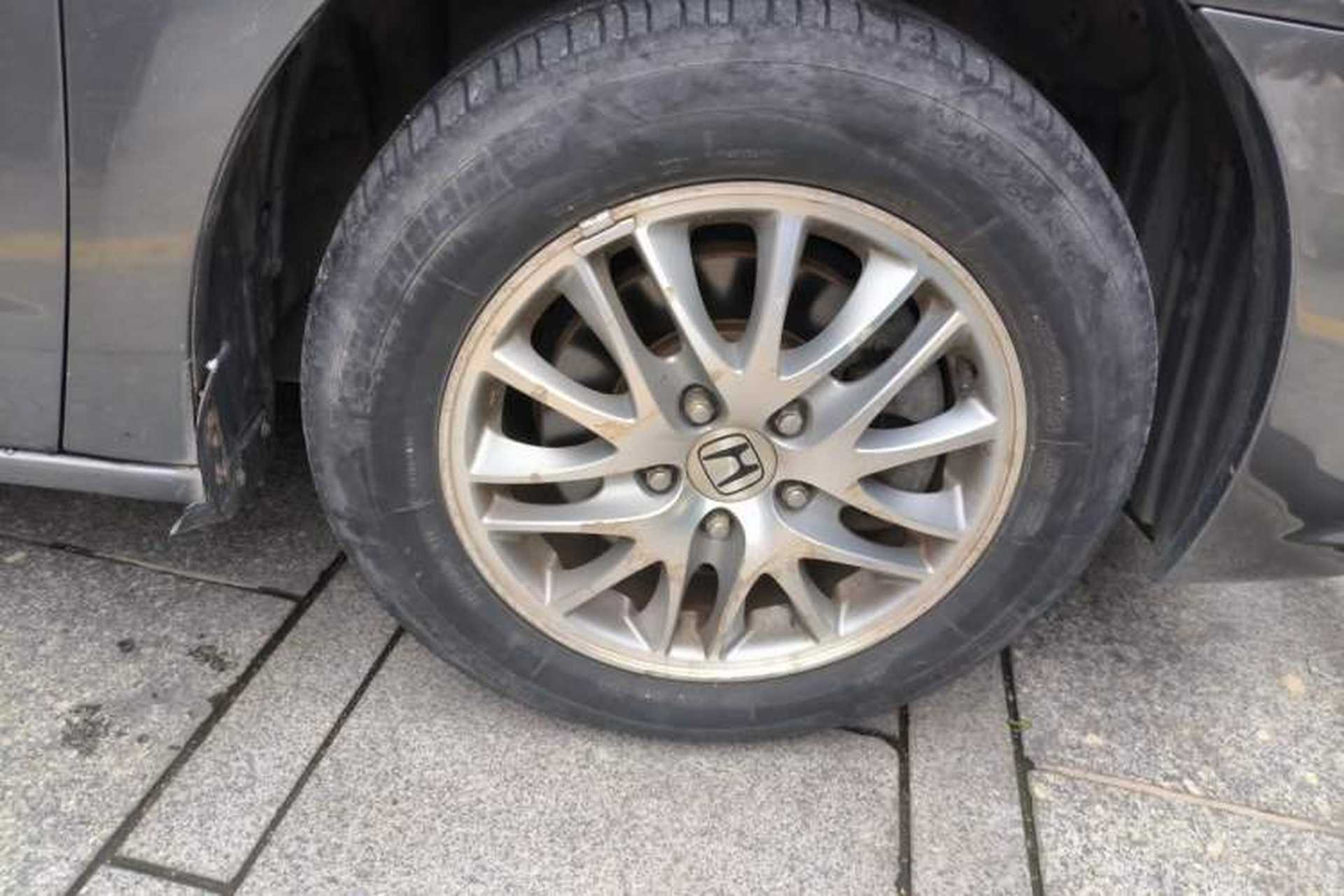 Used Honda Odyssey 2011 Jingxiu 2.4L Comfort Version Right Front Wheel Hub