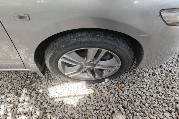 Used Honda Odyssey 2011 Jingxiu 2.4L Luxury Edition Right Front Wheel Hub