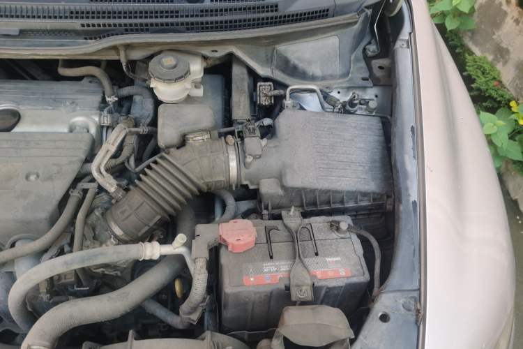 Used Honda Odyssey 2011 Jingxiu 2.4L Comfort Version Engine Bay Left