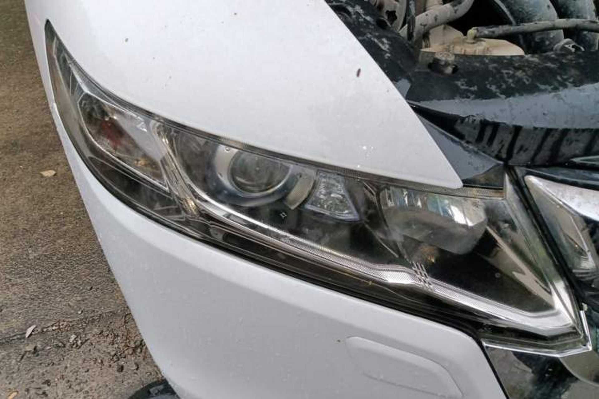 Used Honda Odyssey 2011 Jingxiu 2.4L Luxury Edition Right Front Headlight