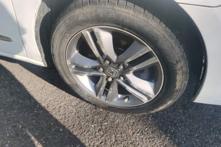 Used Honda Odyssey 2011 Jingxiu 2.4L Luxury Edition Right Front Wheel Hub