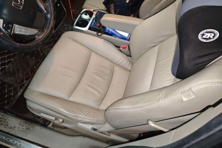 Used Honda Odyssey 2013 2.4L Luxury Edition Left Front Seat