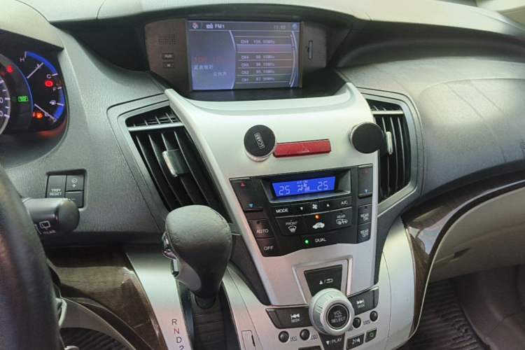 Used Honda Odyssey 2013 2.4L Luxury Edition Audio And AC Panel