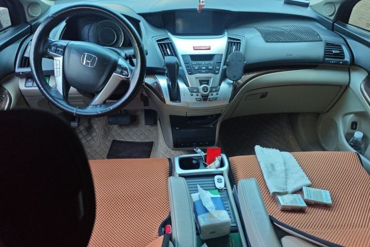 Used Honda Odyssey 2013 2.4L Luxury Edition Center Console