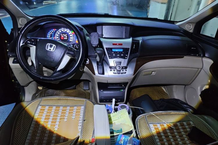 Used Honda Odyssey 2013 2.4L Elite Edition Center Console