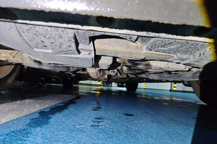 Used Honda Odyssey 2013 2.4L Elite Edition Chassis Front