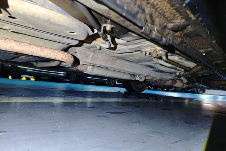 Used Honda Odyssey 2013 2.4L Elite Edition Chassis Rear Right