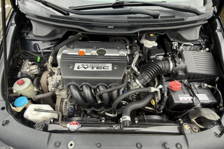 Used Honda Odyssey 2013 2.4L Elite Edition Engine Bay
