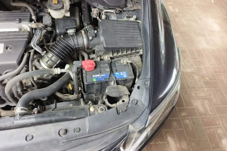 Used Honda Odyssey 2013 2.4L Comfort Edition Engine Bay Left