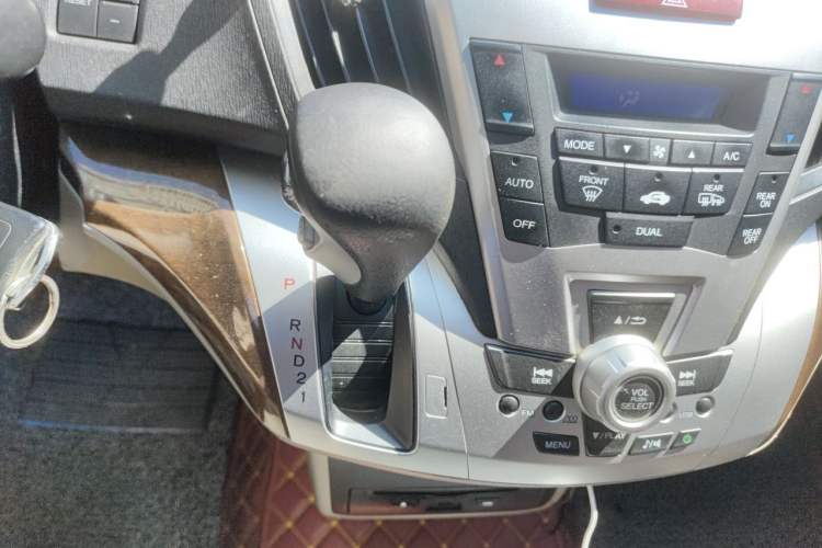 Used Honda Odyssey 2013 2.4L Luxury Edition Gear Lever