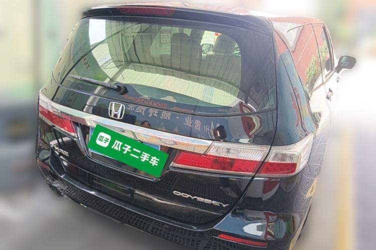 Used Honda Odyssey 2013 2.4L Luxury Edition Rear Right 45 Deg