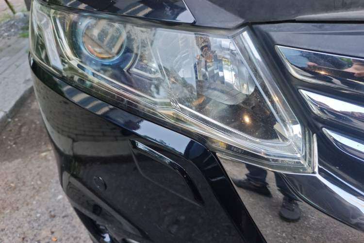 Used Honda Odyssey 2013 2.4L Luxury Edition Right Front Headlight