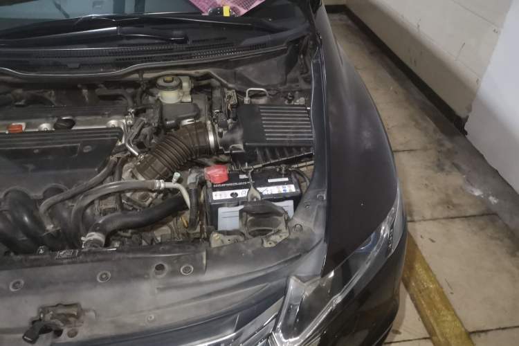 Used Honda Odyssey 2013 2.4L Luxury Edition Engine Bay Left