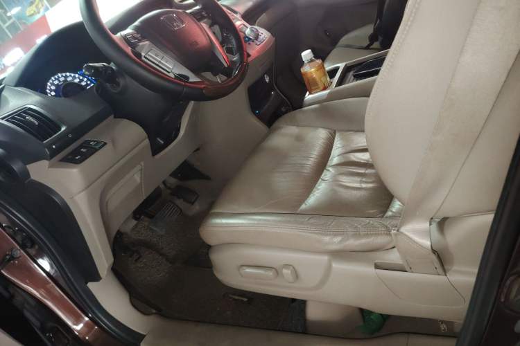 Used Honda Odyssey 2013 2.4L Luxury Edition Left Front Seat