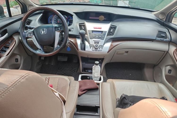 Used Honda Odyssey 2013 2.4L Luxury Edition Center Console