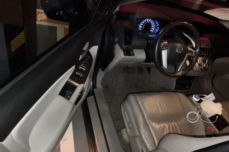 Used Honda Odyssey 2013 2.4L Elite Edition Driver Seat