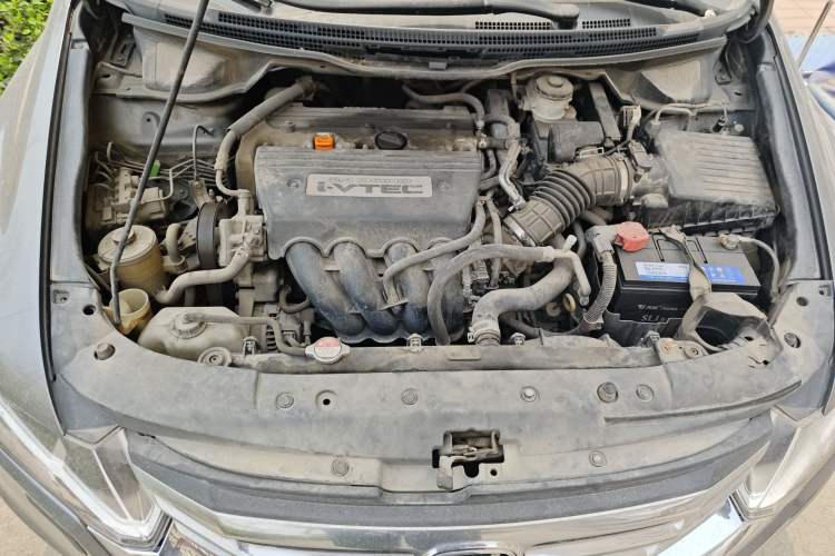Used Honda Odyssey 2013 2.4L Elite Edition Engine Bay