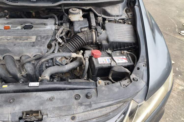 Used Honda Odyssey 2013 2.4L Comfort Edition Engine Bay Left