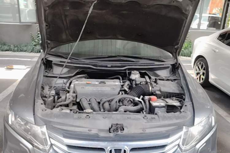 Used Honda Odyssey 2013 2.4L Luxury Edition Engine Bay