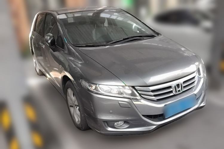 Used Honda Odyssey 2013 2.4L Luxury Edition Front Right 45 Deg