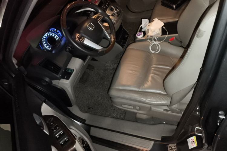 Used Honda Odyssey 2013 2.4L Elite Edition Left Front Seat