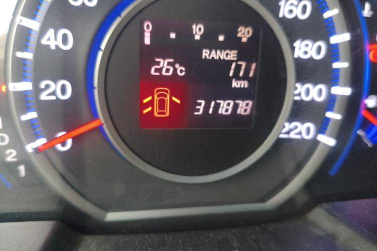 Used Honda Odyssey 2013 2.4L Comfort Edition Odometer Close Up