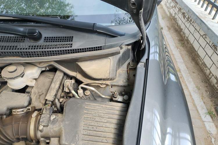 Used Honda Odyssey 2013 2.4L Comfort Edition Engine Bay Left